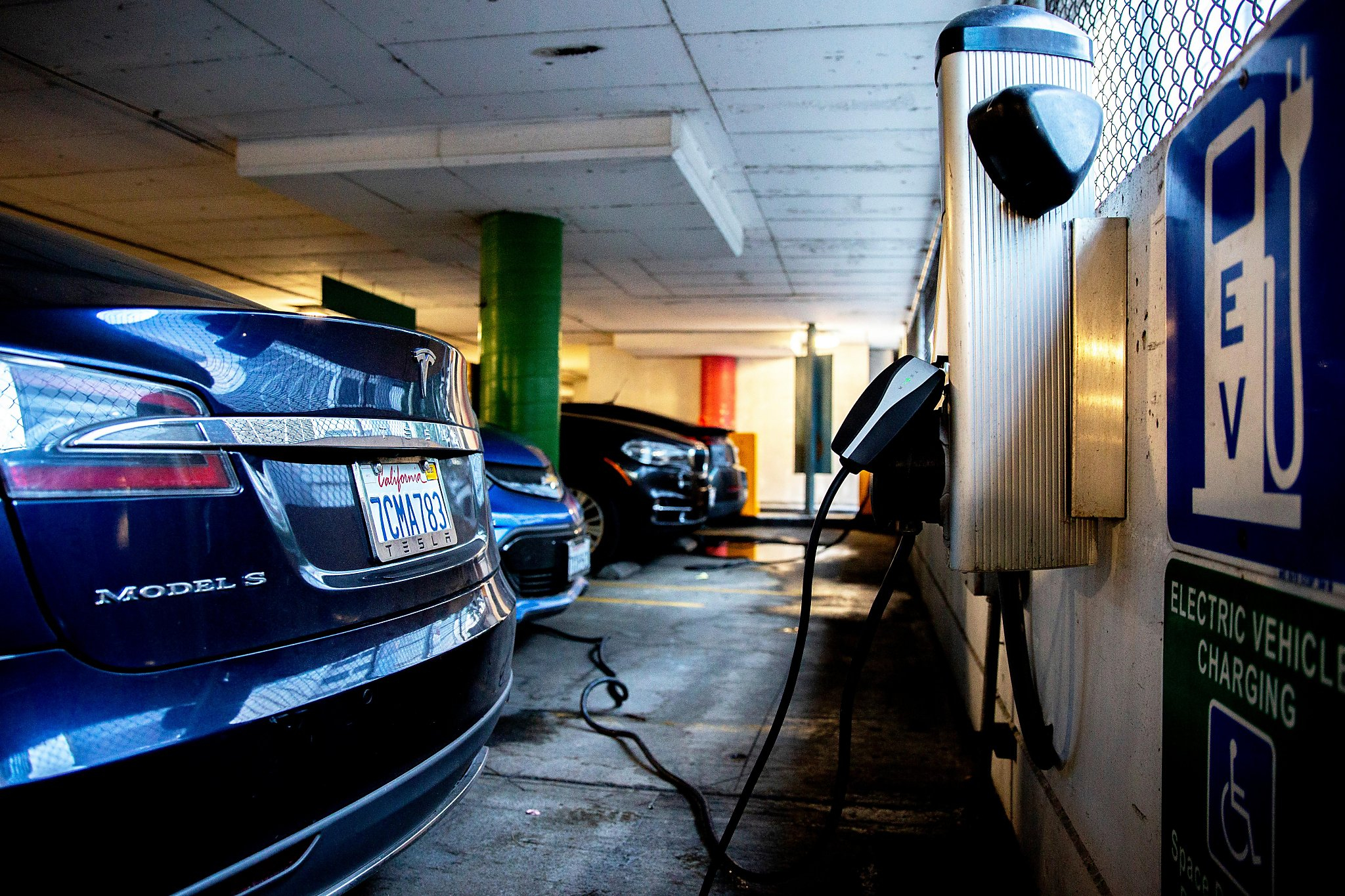 California Cuts Electric Car Rebates Drops Luxury Models California Cuts Electric car Rebates Drops Luxury Models