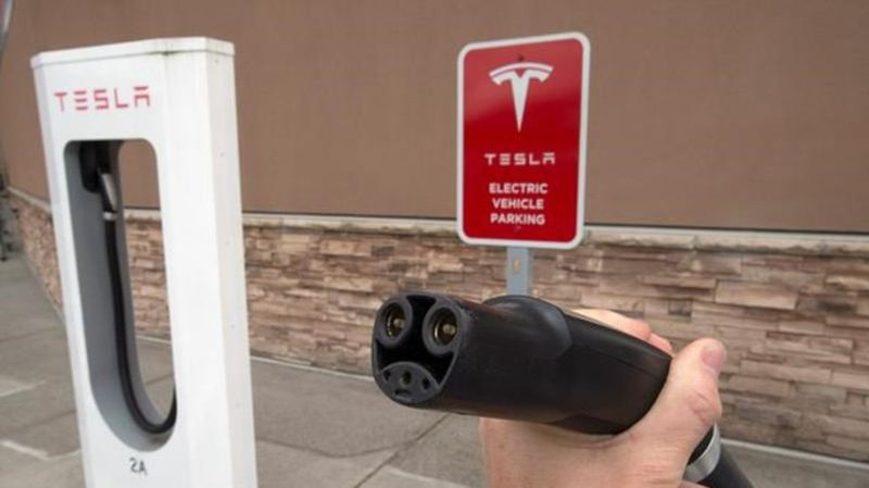 Federal Rebate Set To Make Electric Cars More Affordable See 100M Go 