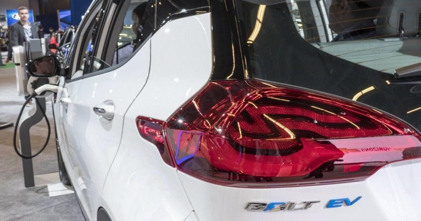 Federal Rebates For Buying Electric Cars Kick In Today