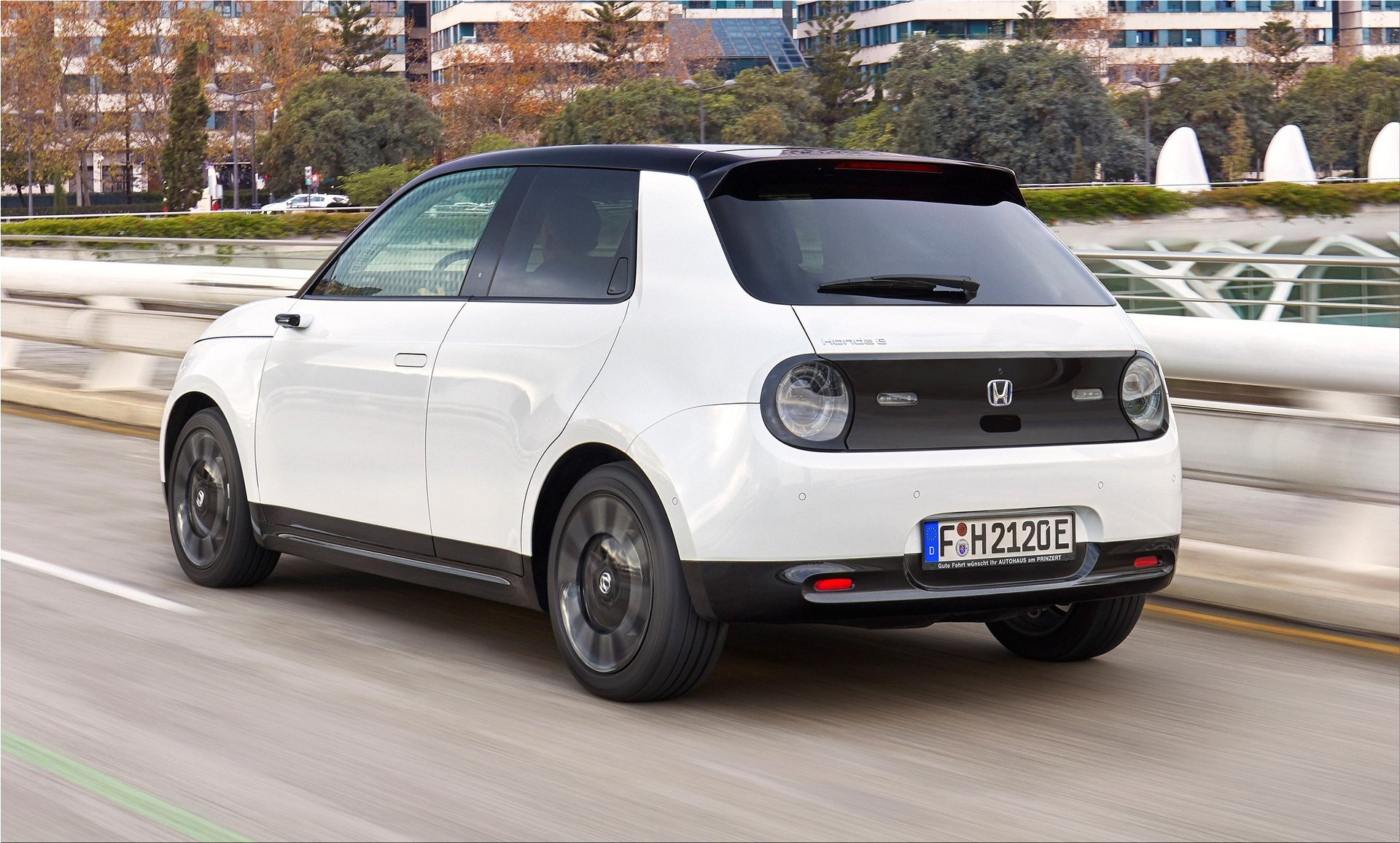 The New Honda E Is Available From 23 517 Euros Electric Hunter The New Honda E Is Available From 23 517 Euros Electric Hunter