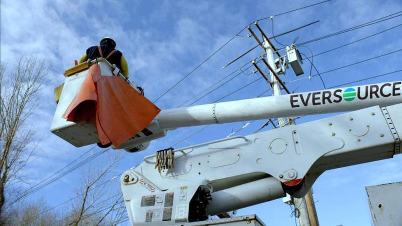 Eversource Customers Your Electric Bill Is About To Jump The Boston Eversource Customers Your Electric Bill Is About To Jump The Boston