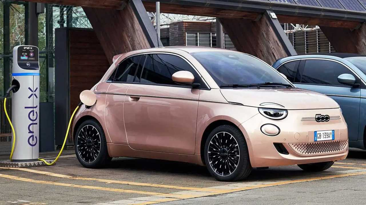 Fiat 500 3 1 Electric The Mother Of All Modern 500s Becomes Reality Fiat 500 3 1 Electric The Mother Of All Modern 500s Becomes Reality
